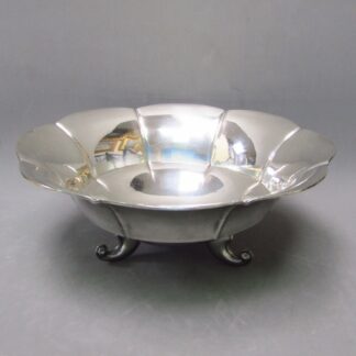 M. DAMN. Sterling silver centerpiece. Spain, 20th century.
