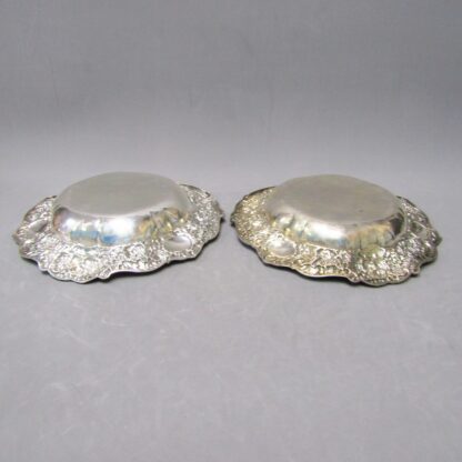 Pair of paneras in Sterling Silver, Spain, 19th century.