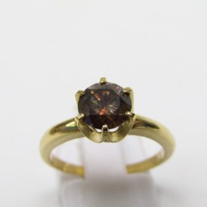 Sortija en Oro de 18k. con Diamante Natural, talla Brillante de 1,15 ct. (Orange/P1). Certificado IGE.