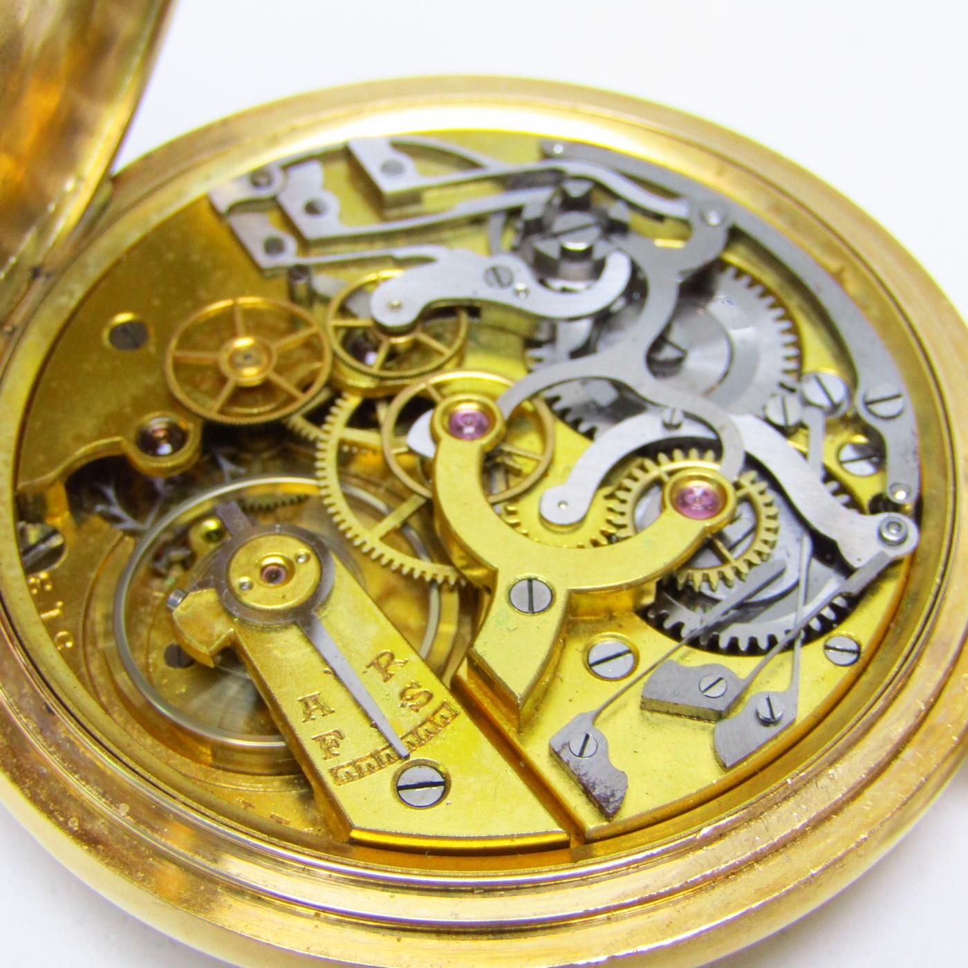 UNIVERSAL WATCH. Reloj Cronógrafo de bolsillo, lepine y remontoir. Oro 18k. Suiza, ca. 1910. UNIVERSAL WATCH. Reloj Cronógrafo de bolsillo, lepine y remontoir. Oro 18k. Suiza, ca. 1910.