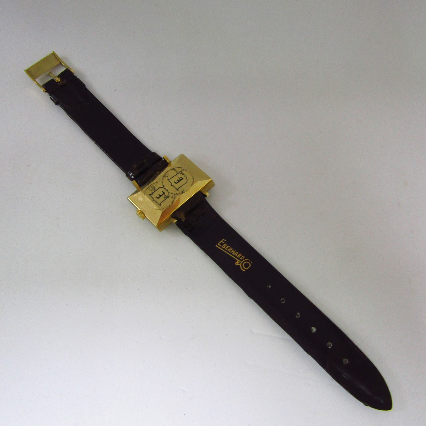 EBERHARD & Co. Reloj de pulsera unisex. Oro 18k. Suiza, ca. 1960. EBERHARD & Co. Reloj de pulsera unisex. Oro 18k. Suiza, ca. 1960.