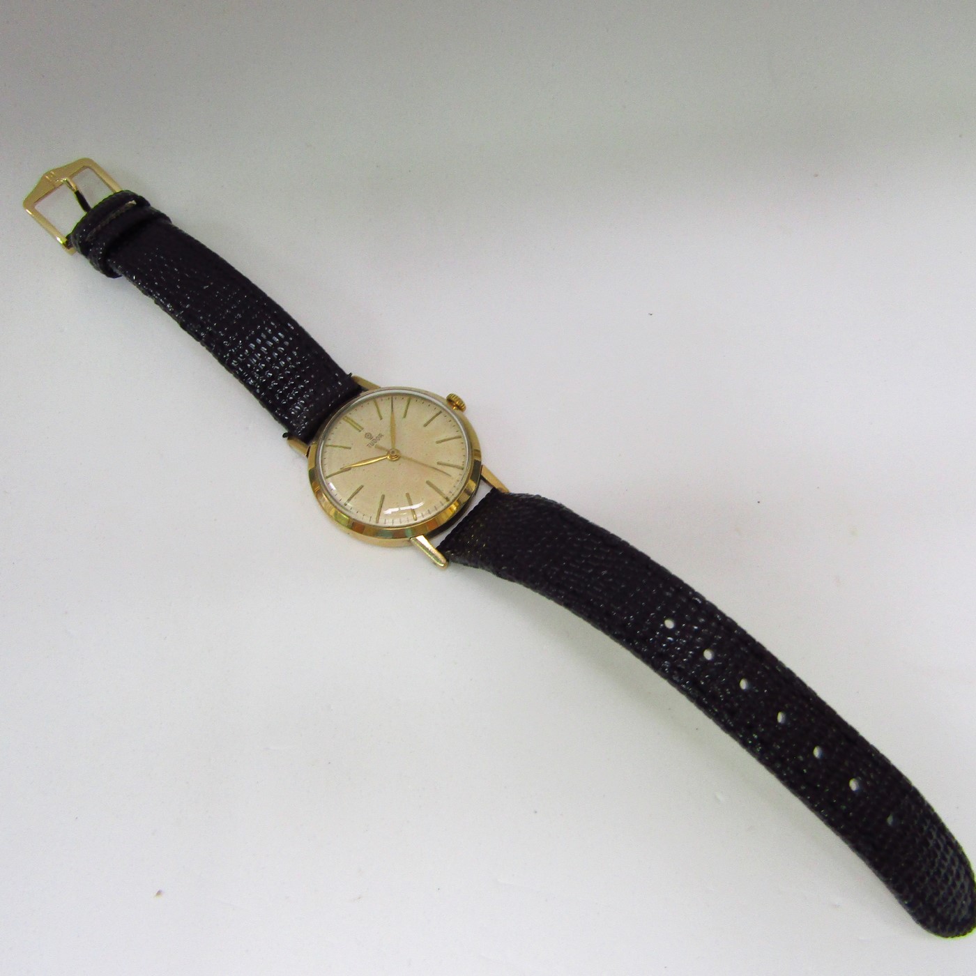 TUDOR by ROLEX. Reloj de pulsera para caballero. Oro 9k. Suiza, ca. 1950. TUDOR by ROLEX. Reloj de pulsera para caballero. Oro 9k. Suiza, ca. 1950.
