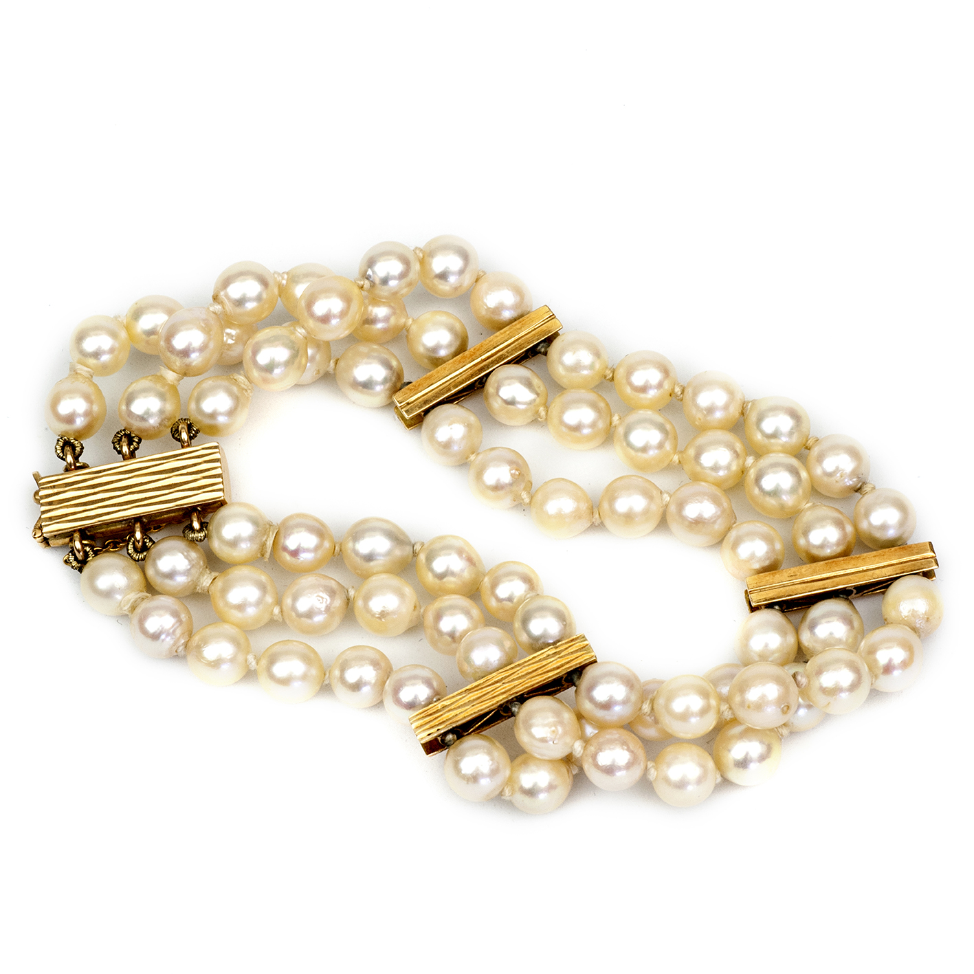 The Exquisite Triple Japanese Akoya Pearl Bracelet 6.5mm | Pearls.jp