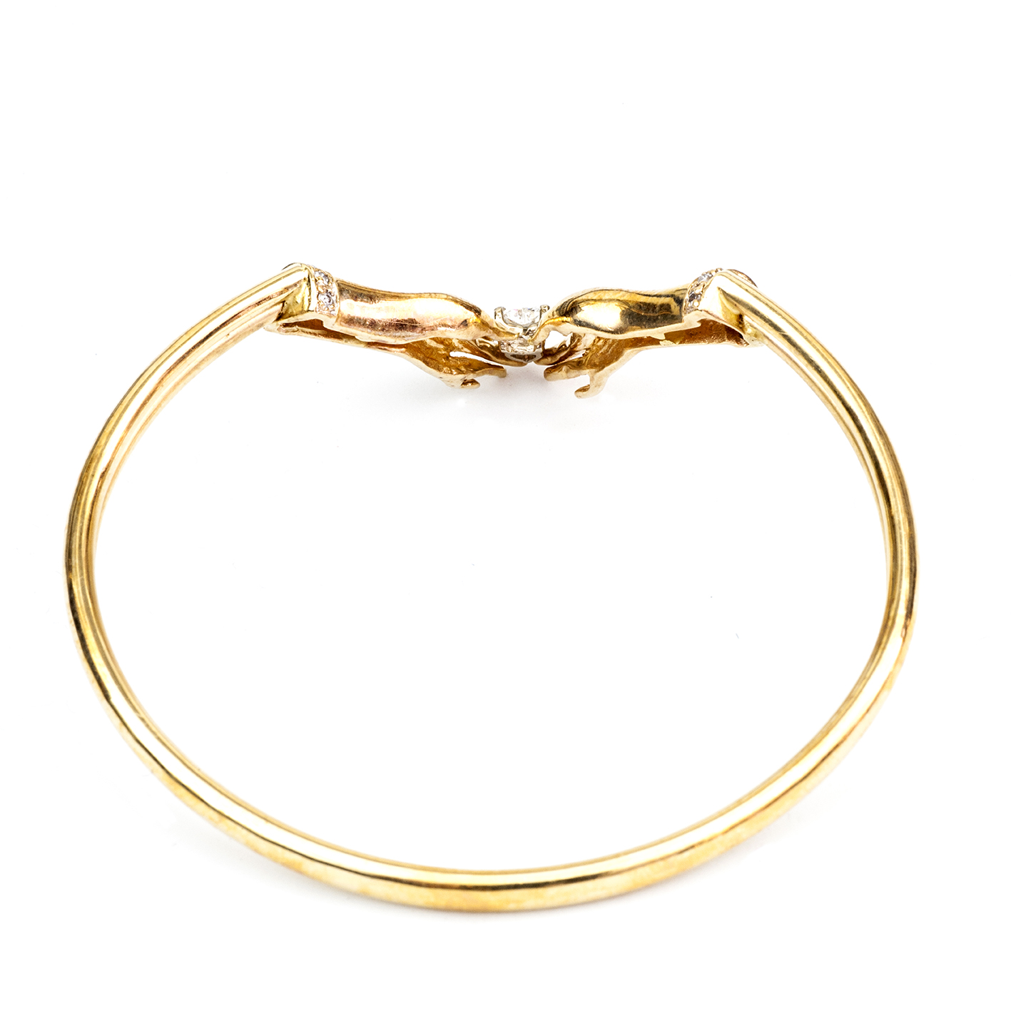 Conjunto de Pulsera, Collar y Pendientes en Oro de 14k, con 4 Diamantes talla Corazón de 0,83 ct. (K-L/SI1-SI2) y 38 diamantes, talla Brillante de 0,57 ct. (H-I/SI). Certificado IGE. 30,49 gr. Conjunto de Pulsera, Collar y Pendientes en Oro de 14k, con 4 Diamantes talla Corazón de 0,83 ct. (K-L/SI1-SI2) y 38 diamantes, talla Brillante de 0,57 ct. (H-I/SI). Certificado IGE. 30,49 gr.