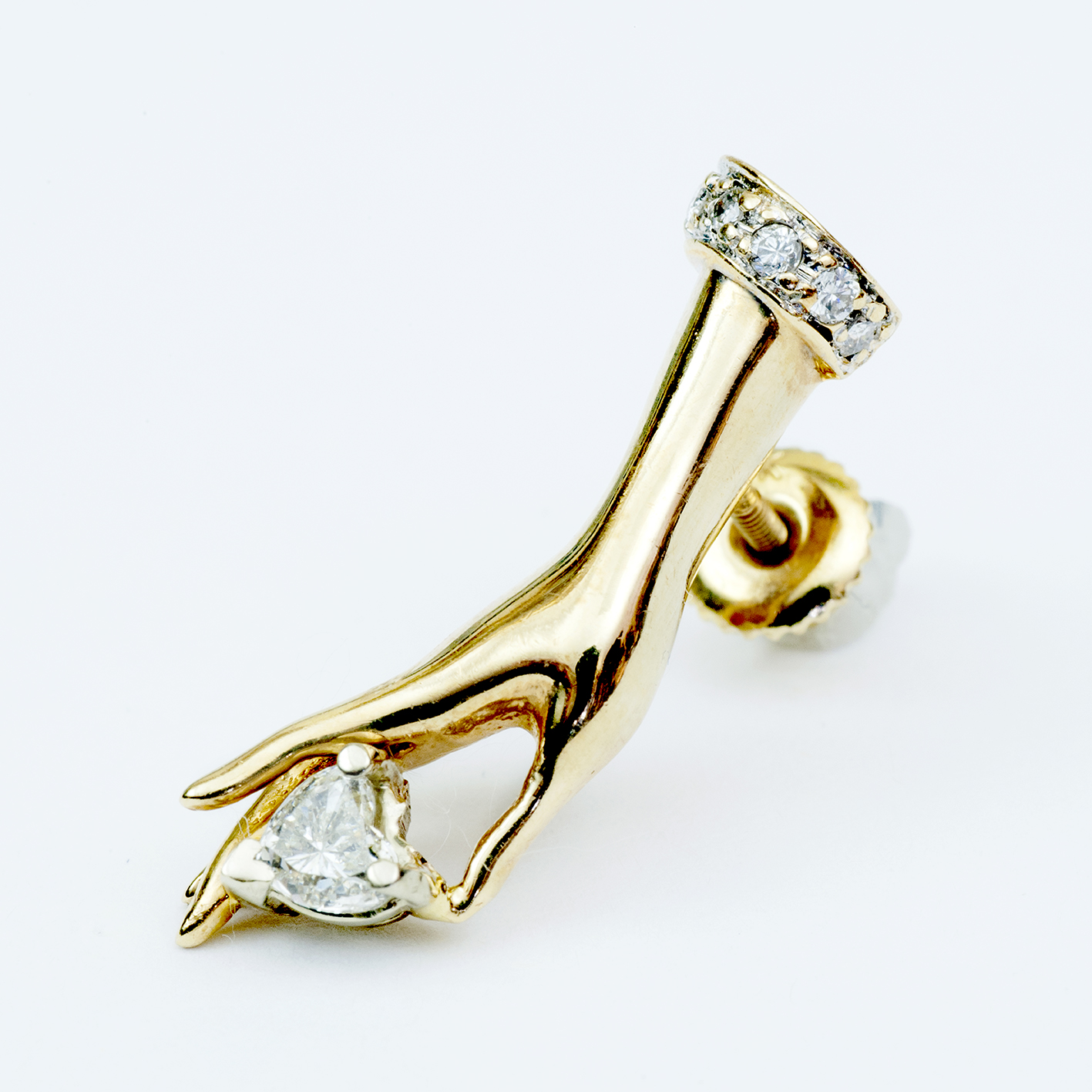 Conjunto de Pulsera, Collar y Pendientes en Oro de 14k, con 4 Diamantes talla Corazón de 0,83 ct. (K-L/SI1-SI2) y 38 diamantes, talla Brillante de 0,57 ct. (H-I/SI). Certificado IGE. 30,49 gr. Conjunto de Pulsera, Collar y Pendientes en Oro de 14k, con 4 Diamantes talla Corazón de 0,83 ct. (K-L/SI1-SI2) y 38 diamantes, talla Brillante de 0,57 ct. (H-I/SI). Certificado IGE. 30,49 gr.
