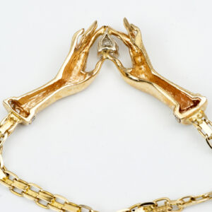 Conjunto de Pulsera, Collar y Pendientes en Oro de 14k, con 4 Diamantes talla Corazón de 0,83 ct. (K-L/SI1-SI2) y 38 diamantes, talla Brillante de 0,57 ct. (H-I/SI). Certificado IGE. 30,49 gr.