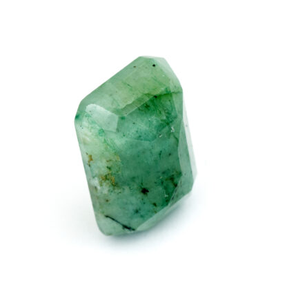 Natural Emerald, 6,02 ct., Rectangular cut, treated. Measurements: 13,48x9,57x6,31 mm.