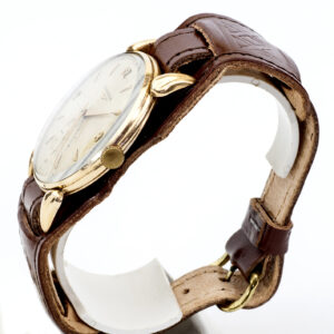 LONGINES. Reloj de pulsera para caballero. Oro 18k. Suiza, Ca. 1945