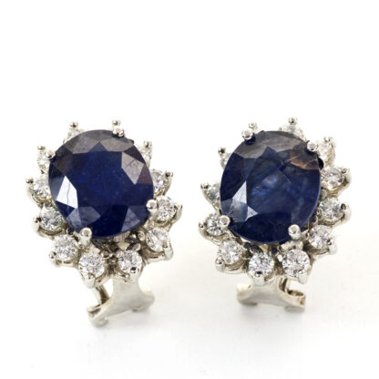 18k Gold Earrings with Two Oval Cut Sapphires of 3,90 ct and 3,70 ct. and 24 Brilliant cut Diamonds of 0,88 ct. (H/YES).