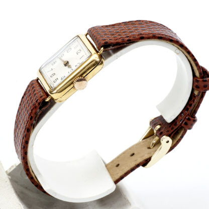 Reloj suizo de pulsera para señora. Oro 18k. Suiza, ca. 1960