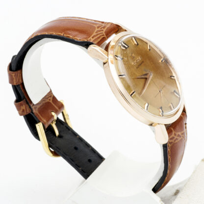 OMEGA AUTOMATIC. Men's wristwatch. 18k gold. Switzerland, year 1957.