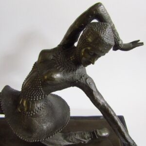 Atribuido a D.H. CHIPARUS. (1886-1947) ESCULTURA EN BRONCE.