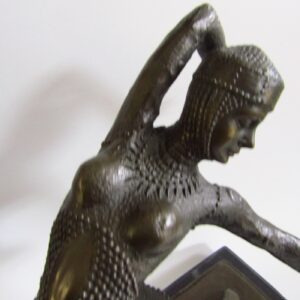 Atribuido a D.H. CHIPARUS. (1886-1947) ESCULTURA EN BRONCE.