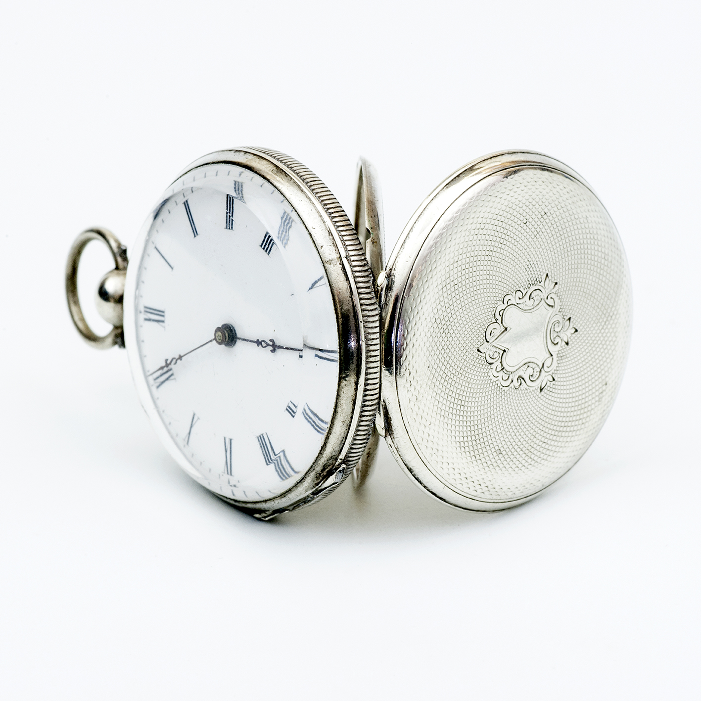 FG. Reloj de colgar lepine. Plata. Suiza, ca. 1900. FG. Reloj de colgar lepine. Plata. Suiza, ca. 1900.