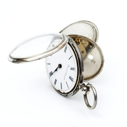 CAMERER KUSS & Co. Horloge suspendue en lépine anglaise. Argent fin. Londres, env. 1850.