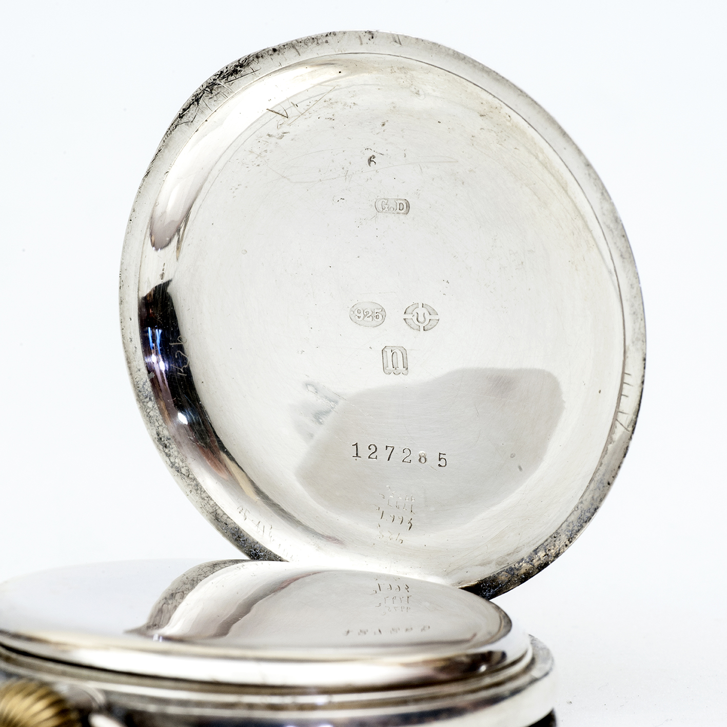 G.D. Reloj de Bolsillo, lepine y remontoir. Plata. Suiza, ca. 1900. G.D. Reloj de Bolsillo, lepine y remontoir. Plata. Suiza, ca. 1900.