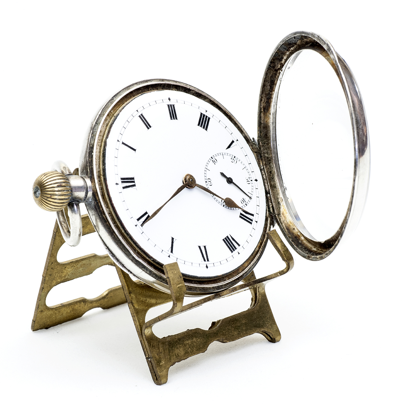 G.D. Reloj de Bolsillo, lepine y remontoir. Plata. Suiza, ca. 1900. G.D. Reloj de Bolsillo, lepine y remontoir. Plata. Suiza, ca. 1900.