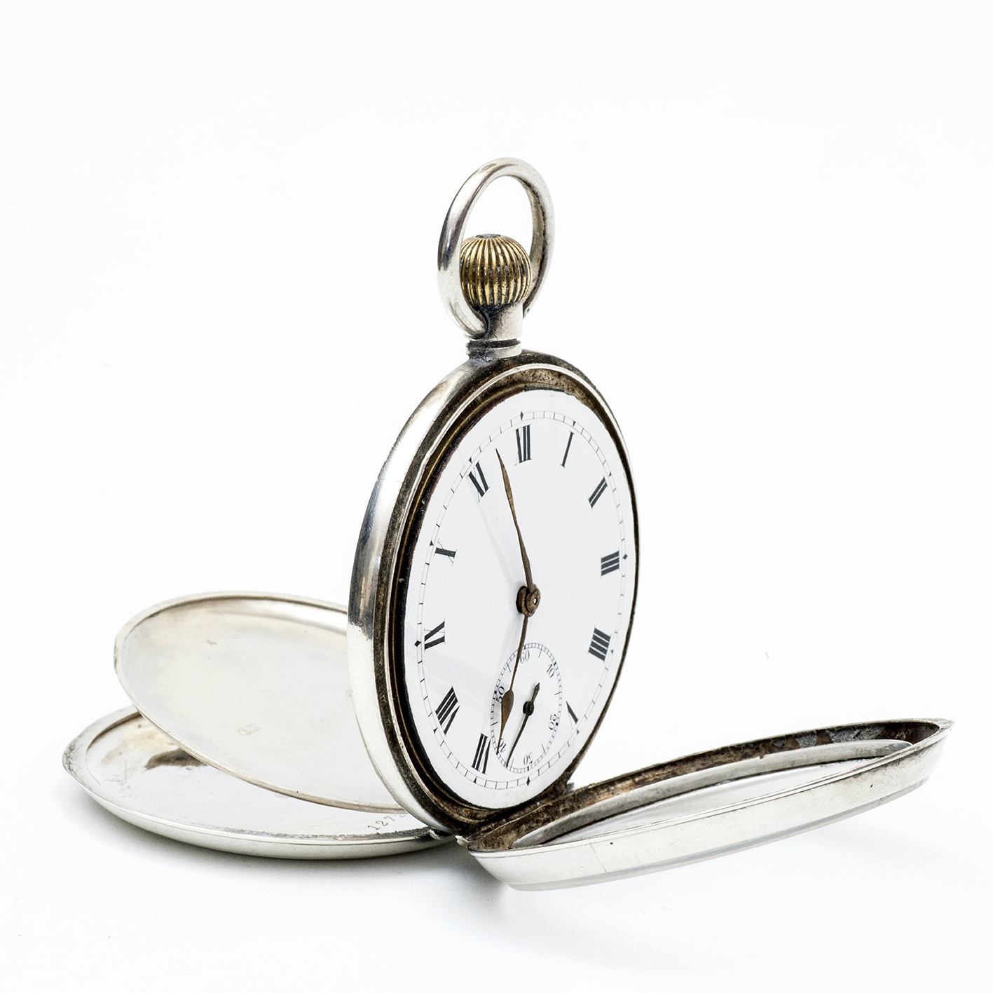 G.D. Reloj de Bolsillo, lepine y remontoir. Plata. Suiza, ca. 1900. G.D. Reloj de Bolsillo, lepine y remontoir. Plata. Suiza, ca. 1900.