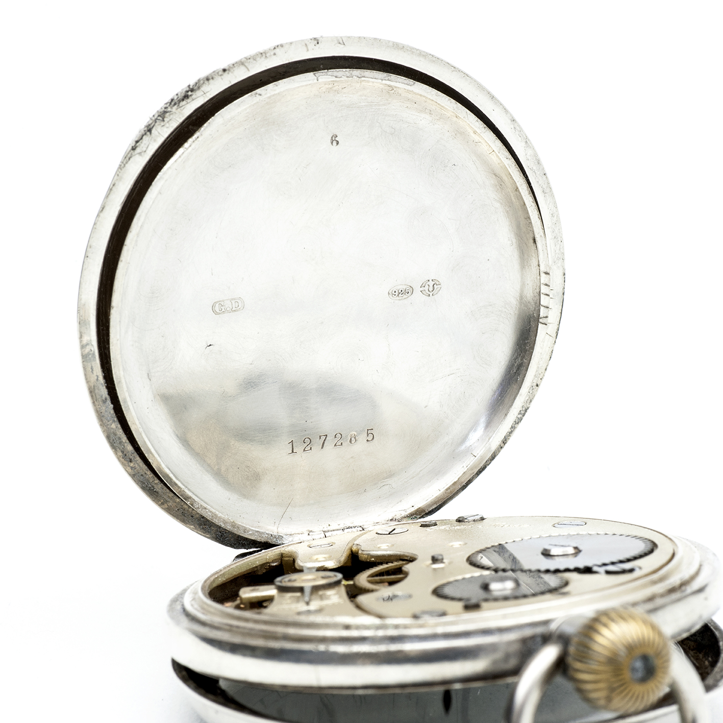 G.D. Reloj de Bolsillo, lepine y remontoir. Plata. Suiza, ca. 1900. G.D. Reloj de Bolsillo, lepine y remontoir. Plata. Suiza, ca. 1900.