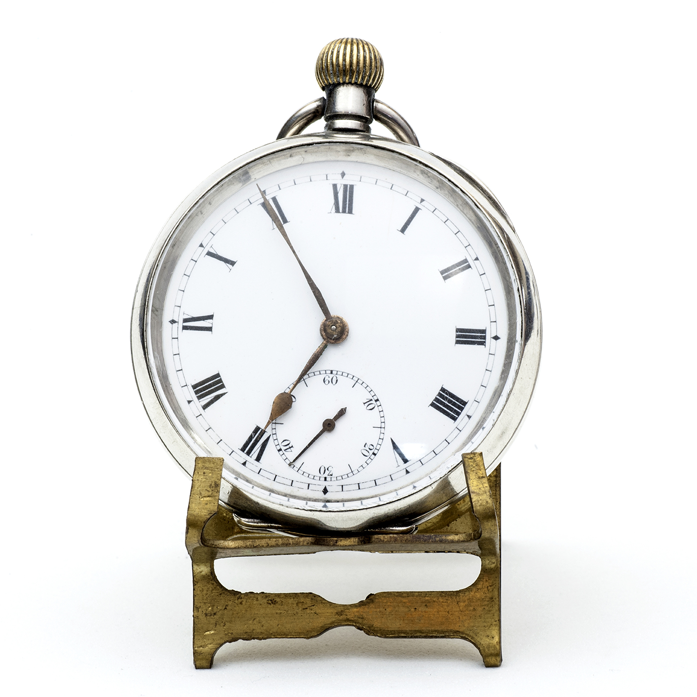 G.D. Reloj de Bolsillo, lepine y remontoir. Plata. Suiza, ca. 1900. G.D. Reloj de Bolsillo, lepine y remontoir. Plata. Suiza, ca. 1900.