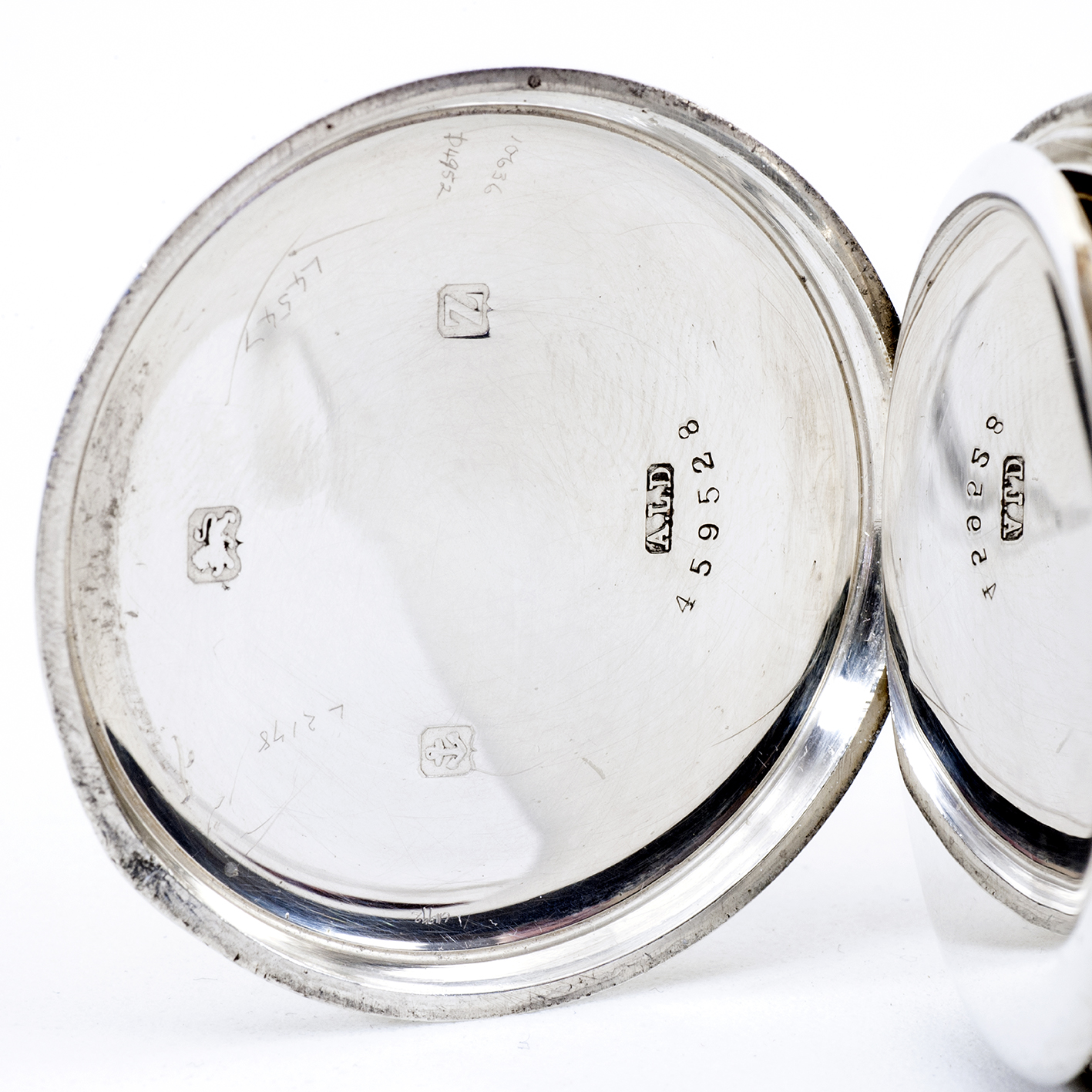 MOERIS FM. Reloj Suizo de bolsillo lepine y remontoir. Plata. Suiza y Birmingham, año 1924. MOERIS FM. Reloj Suizo de bolsillo lepine y remontoir. Plata. Suiza y Birmingham, año 1924.
