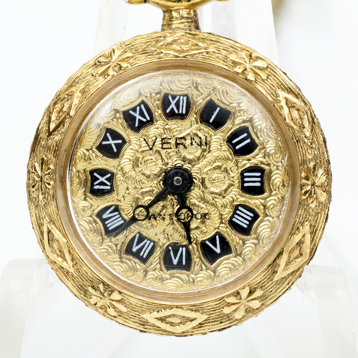 VERNI. France Ebauches, S.A. Reloj de colgar, lepine y remontoir, con cadena. Circa, 1970. VERNI. France Ebauches, S.A. Reloj de colgar, lepine y remontoir, con cadena. Circa, 1970.