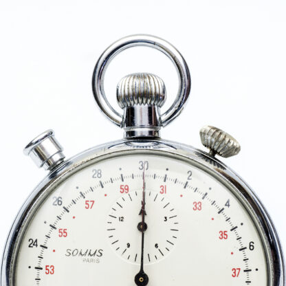 VESUVA. Cronométro Suizo ruso de bolsillo, lepine, remontoir, doble ratrapante. Ca. 1950.