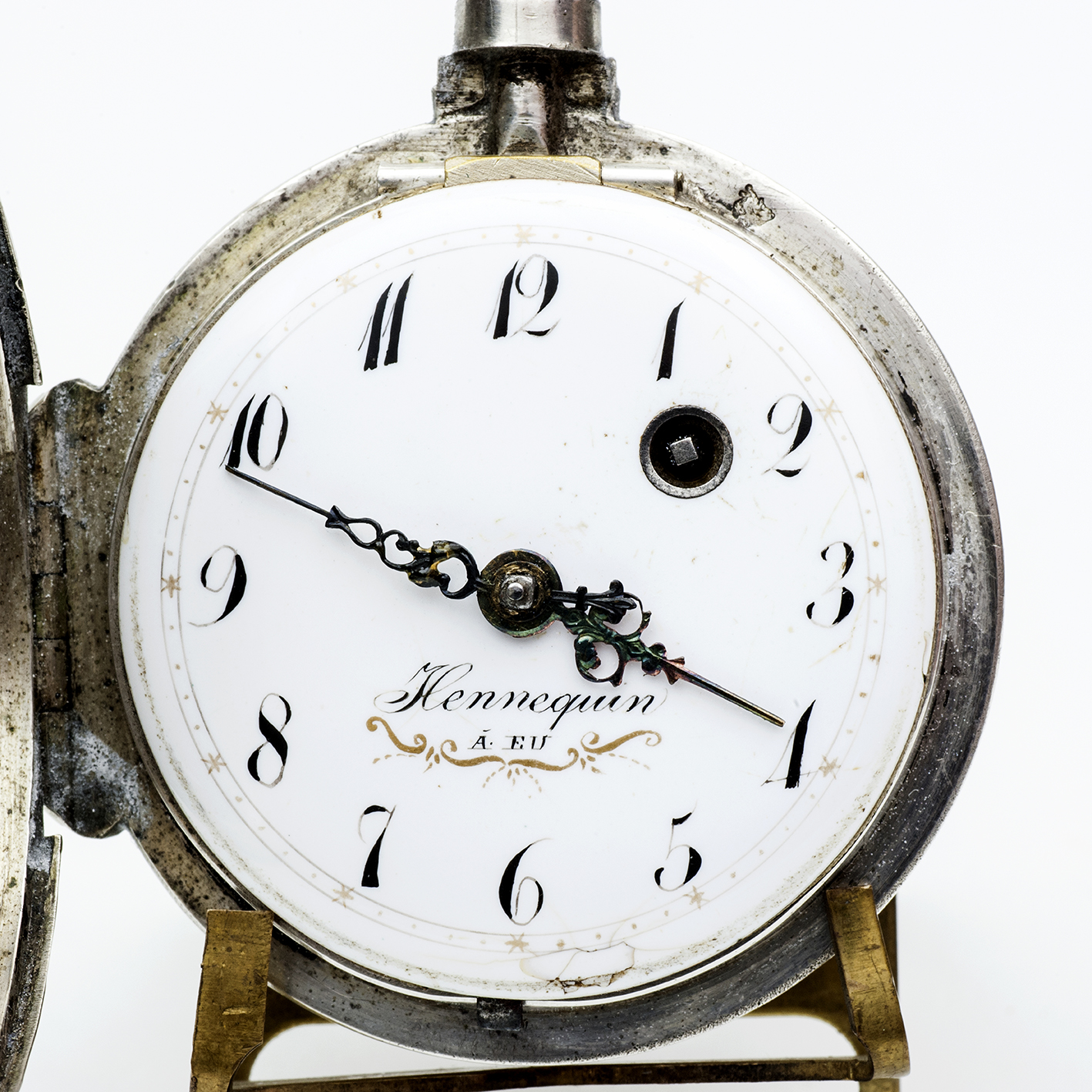 HENNEQUIN. Reloj francés de bolsillo lepine, Verge Fusee (Catalino). Plata. París, ca. 1815. HENNEQUIN. Reloj francés de bolsillo lepine, Verge Fusee (Catalino). Plata. París, ca. 1815.