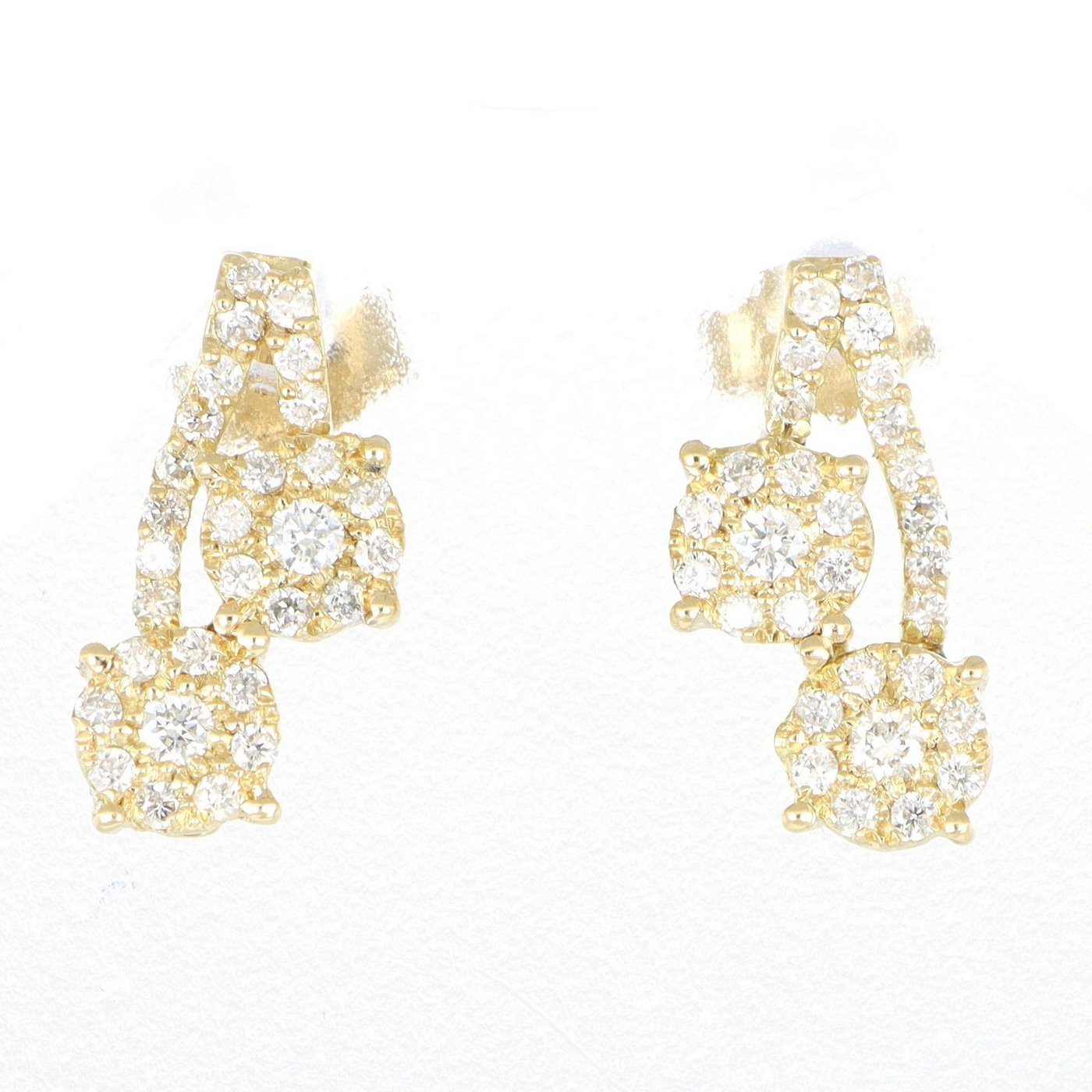 Pendientes en Oro Amarillo de 18k con 58 Diamantes talla Brillante de 0,72 ct. (F/G-VS/SI). 3,25 gr. Pendientes en Oro Amarillo de 18k con 58 Diamantes talla Brillante de 0,72 ct. (F/G-VS/SI). 3,25 gr.