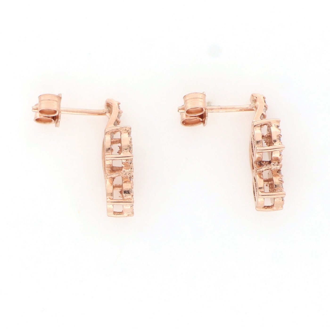 Pendientes en Oro Rosa de 18k con 58 Diamantes talla Brillante de 0,72 ct. (F/G-VS/SI). 3 gr. Pendientes en Oro Rosa de 18k con 58 Diamantes talla Brillante de 0,72 ct. (F/G-VS/SI). 3 gr.