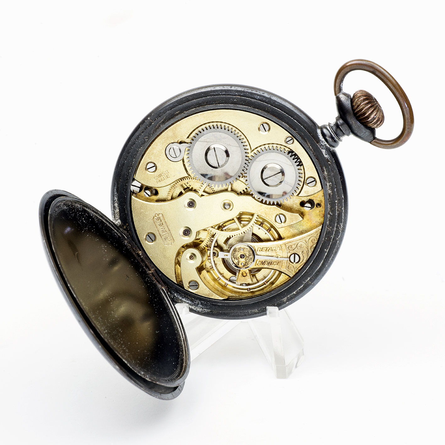 Reloj Erótico de Bolsillo, lepine y remontoir. Automatón. Acero pavonado. Suiza, ca. 1920. Reloj Erótico de Bolsillo, lepine y remontoir. Automatón. Acero pavonado. Suiza, ca. 1920.