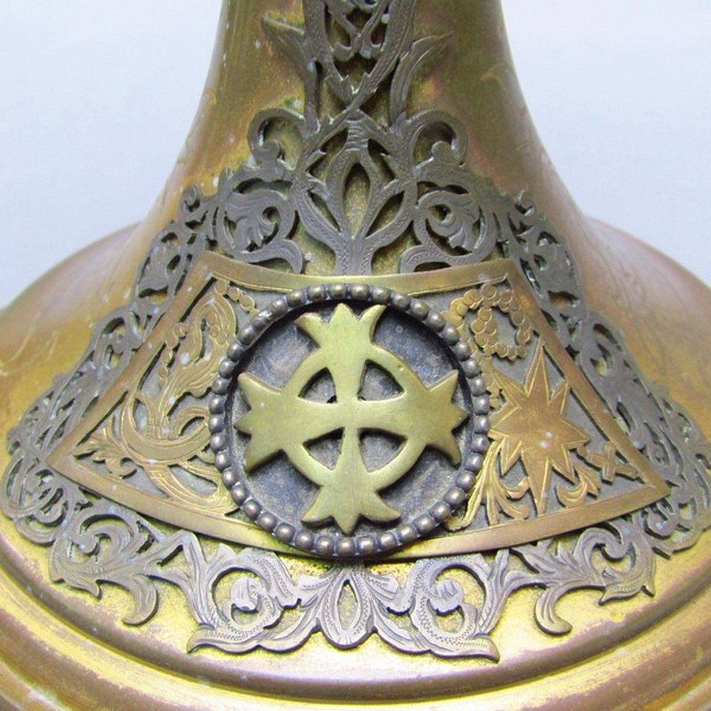 Custodia de metal dorado y plata. España. Principios siglo XX. Custodia de metal dorado y plata. España. Principios siglo XX.
