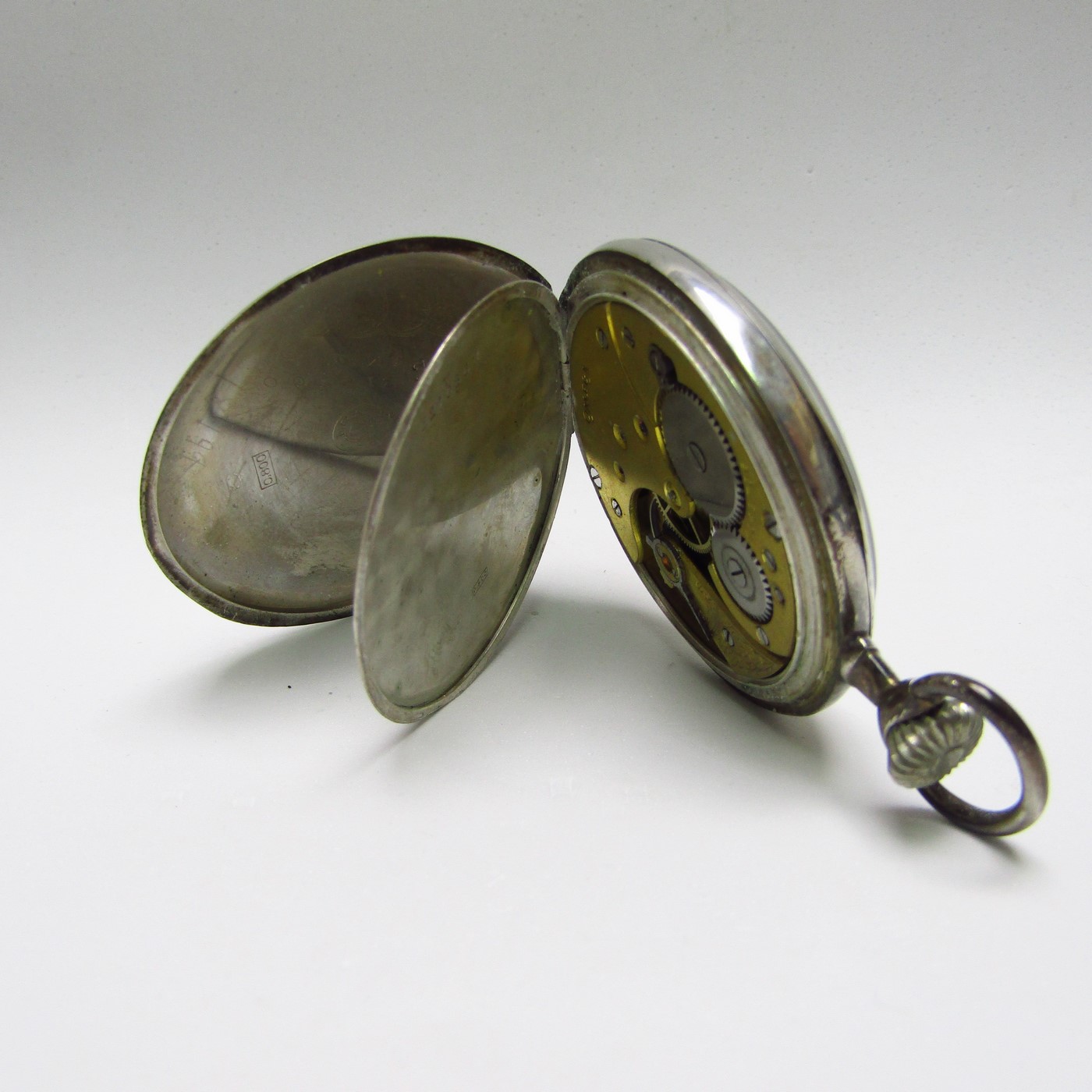 OMEGA. Reloj Suizo de Bolsillo, lepine y remontoir. Plata. Suiza, año 1914. OMEGA. Reloj Suizo de Bolsillo, lepine y remontoir. Plata. Suiza, año 1914.