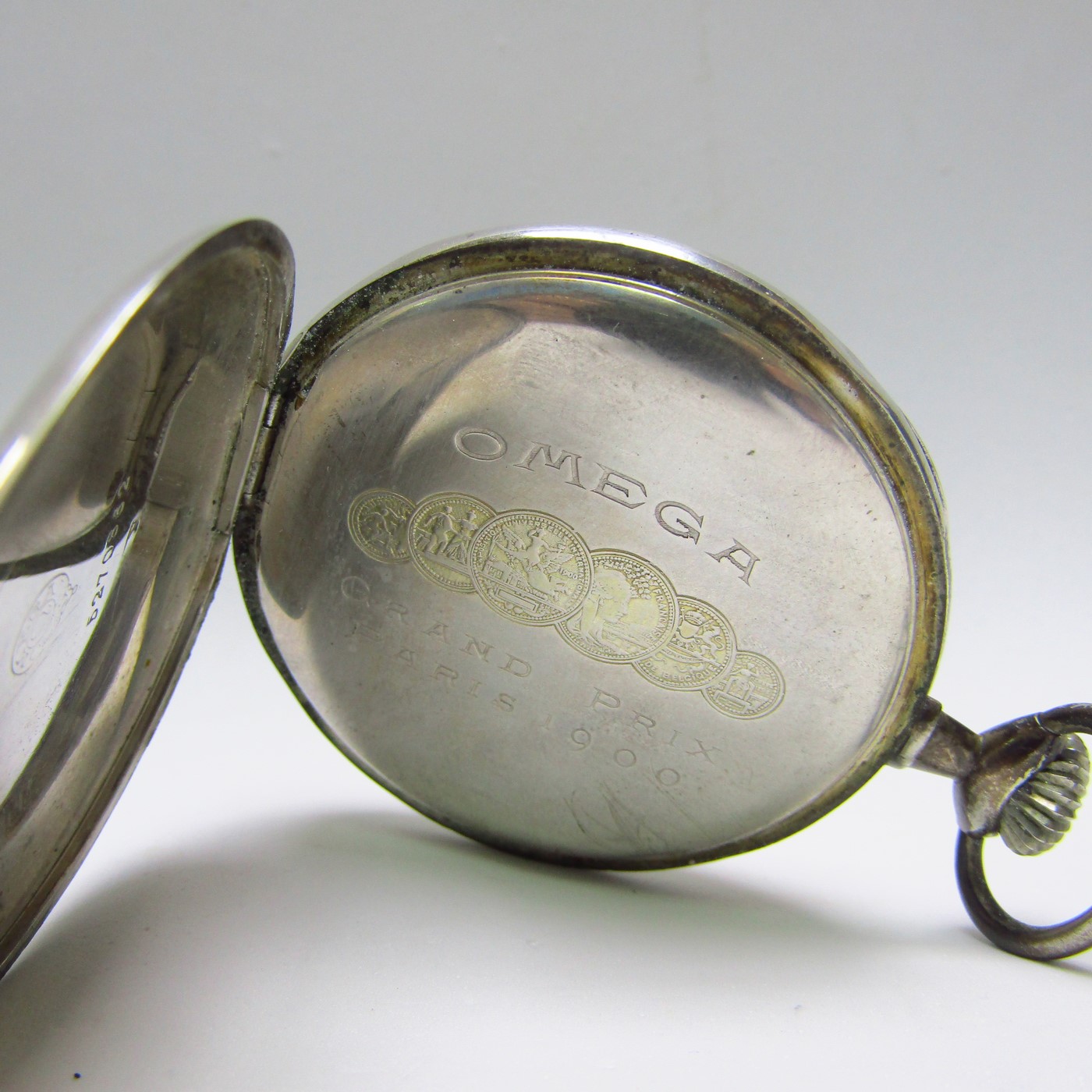 OMEGA. Reloj Suizo de Bolsillo, lepine y remontoir. Plata. Suiza, año 1914. OMEGA. Reloj Suizo de Bolsillo, lepine y remontoir. Plata. Suiza, año 1914.