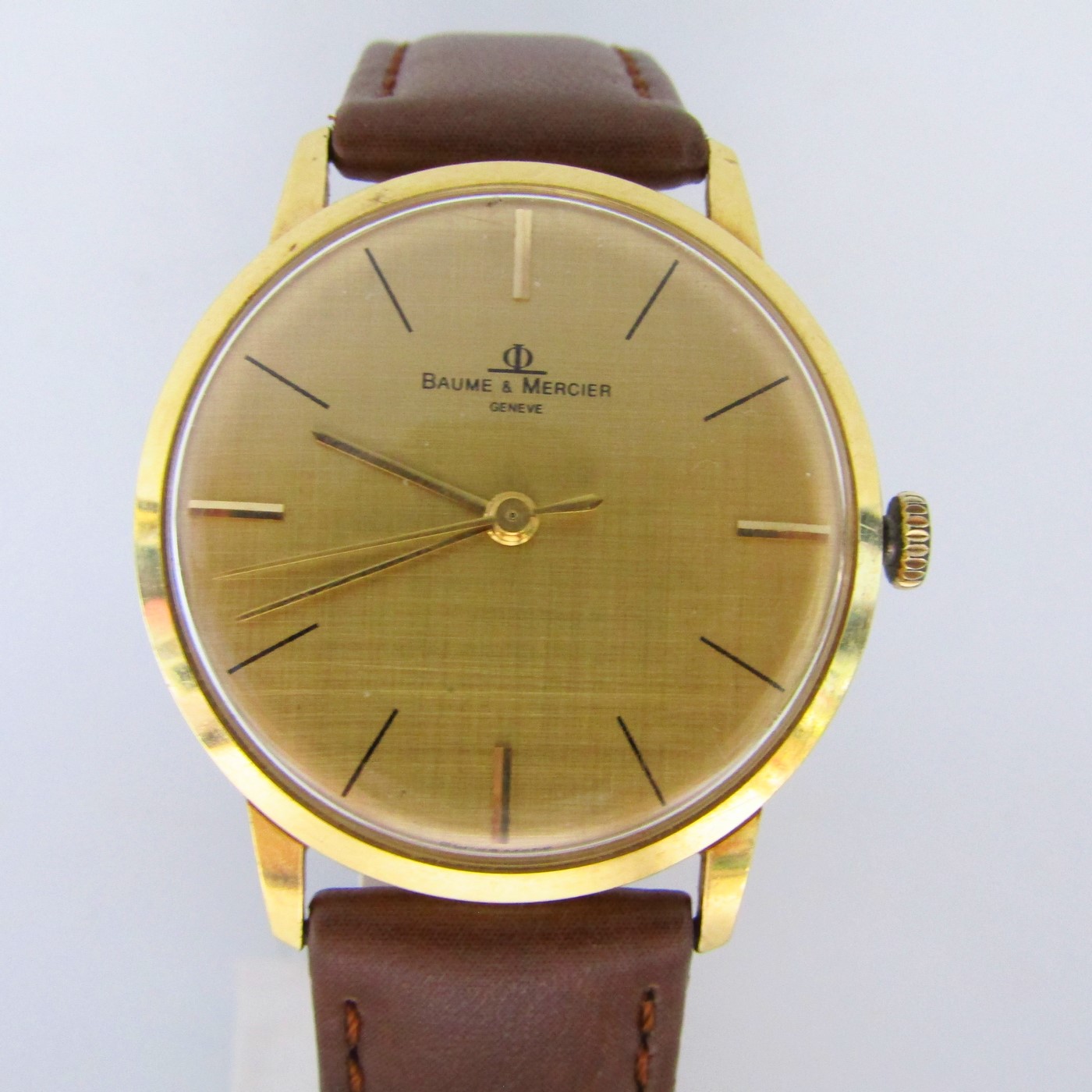 BAUME & MERCIER. Reloj de pulsera para caballero. Oro 18k. Geneve, Suiza, ca. 1960 BAUME & MERCIER. Reloj de pulsera para caballero. Oro 18k. Geneve, Suiza, ca. 1960