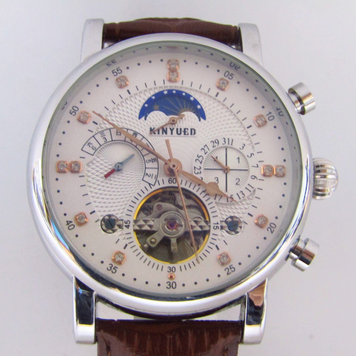 KINYUED. Reloj Automático de pulsera para hombre. China, 2018. KINYUED. Reloj Automático de pulsera para hombre. China, 2018.