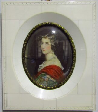 M. STIELER (Siglo XIX). Miniatura sobre disco oval y marco de hueso. Dama de la corte.