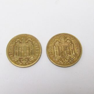 Dos Monedas de 1 Peseta de Cobre. Año 1944. Madrid. MBC.