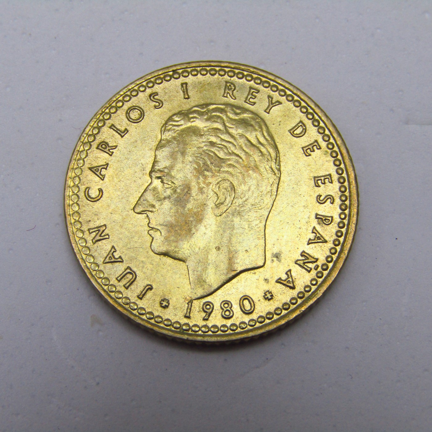 Lote de 6 Monedas de 1 Peseta de Cobre. Año 1980. Juan Carlos I Rey de España. Cecas: 2 monedas de *19.81*. 4 Monedas de *19.82*. MBC Lote de 6 Monedas de 1 Peseta de Cobre. Año 1980. Juan Carlos I Rey de España. Cecas: 2 monedas de *19.81*. 4 Monedas de *19.82*. MBC