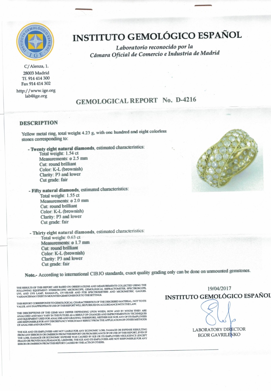 Anillo Certificado de Oro de 18k. con 116 Diamantes Naturales Talla Brillante de 3,72 ct. total (K-L/P3). Peso: 4,23 gr. Anillo Certificado de Oro de 18k. con 116 Diamantes Naturales Talla Brillante de 3,72 ct. total (K-L/P3). Peso: 4,23 gr.