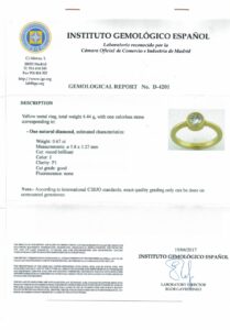 Anillo Certificado en Oro de 18k. con Diamante natural talla Brillante de 0,67 ct. (J/P1). Peso: 4,44 gr.