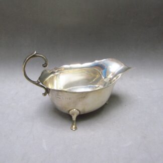 ASPREY & Co. Salsera en Plata de Ley. Birmingham, 1917.