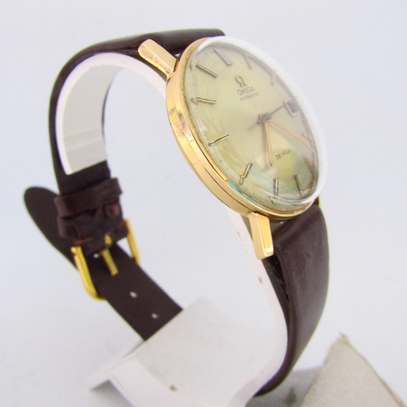 OMEGA AUTOMATIC DE VILLE. Reloj AUTOMÁTICO de pulsera para caballero.Oro 18k. Suiza, 1964. OMEGA AUTOMATIC DE VILLE. Reloj AUTOMÁTICO de pulsera para caballero.Oro 18k. Suiza, 1964.