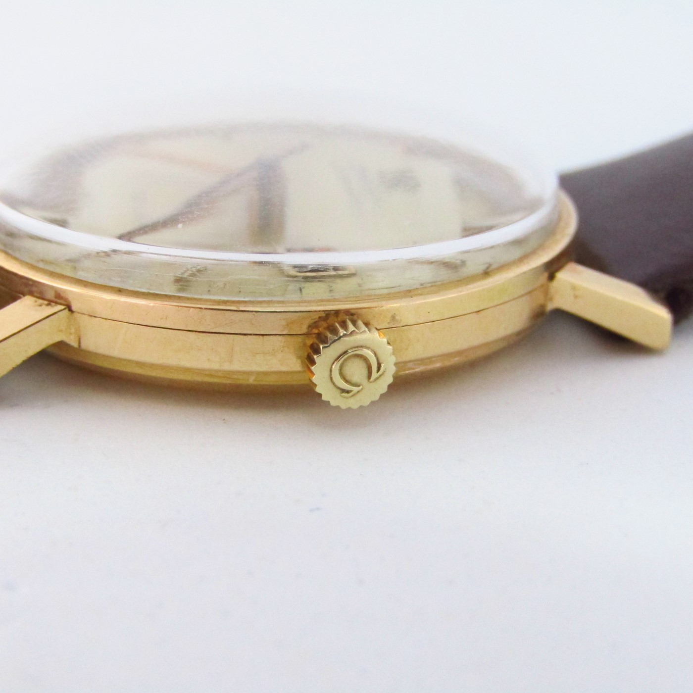 OMEGA AUTOMATIC DE VILLE. Reloj AUTOMÁTICO de pulsera para caballero.Oro 18k. Suiza, 1964. OMEGA AUTOMATIC DE VILLE. Reloj AUTOMÁTICO de pulsera para caballero.Oro 18k. Suiza, 1964.