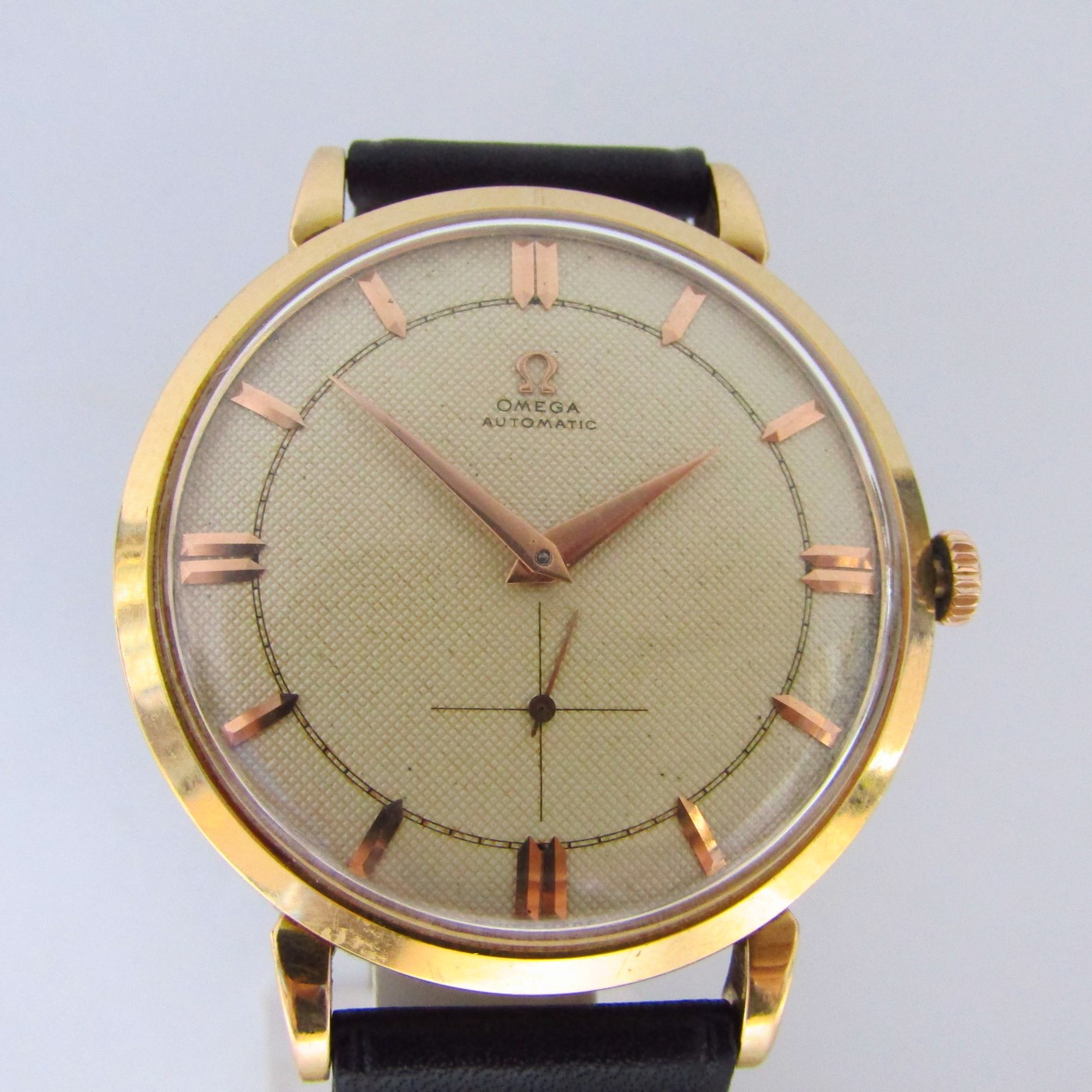 OMEGA AUTOMATIC. Reloj AUTOMÁTICO de pulsera para caballero.Oro 18k. Suiza, 1950. OMEGA AUTOMATIC. Reloj AUTOMÁTICO de pulsera para caballero.Oro 18k. Suiza, 1950.